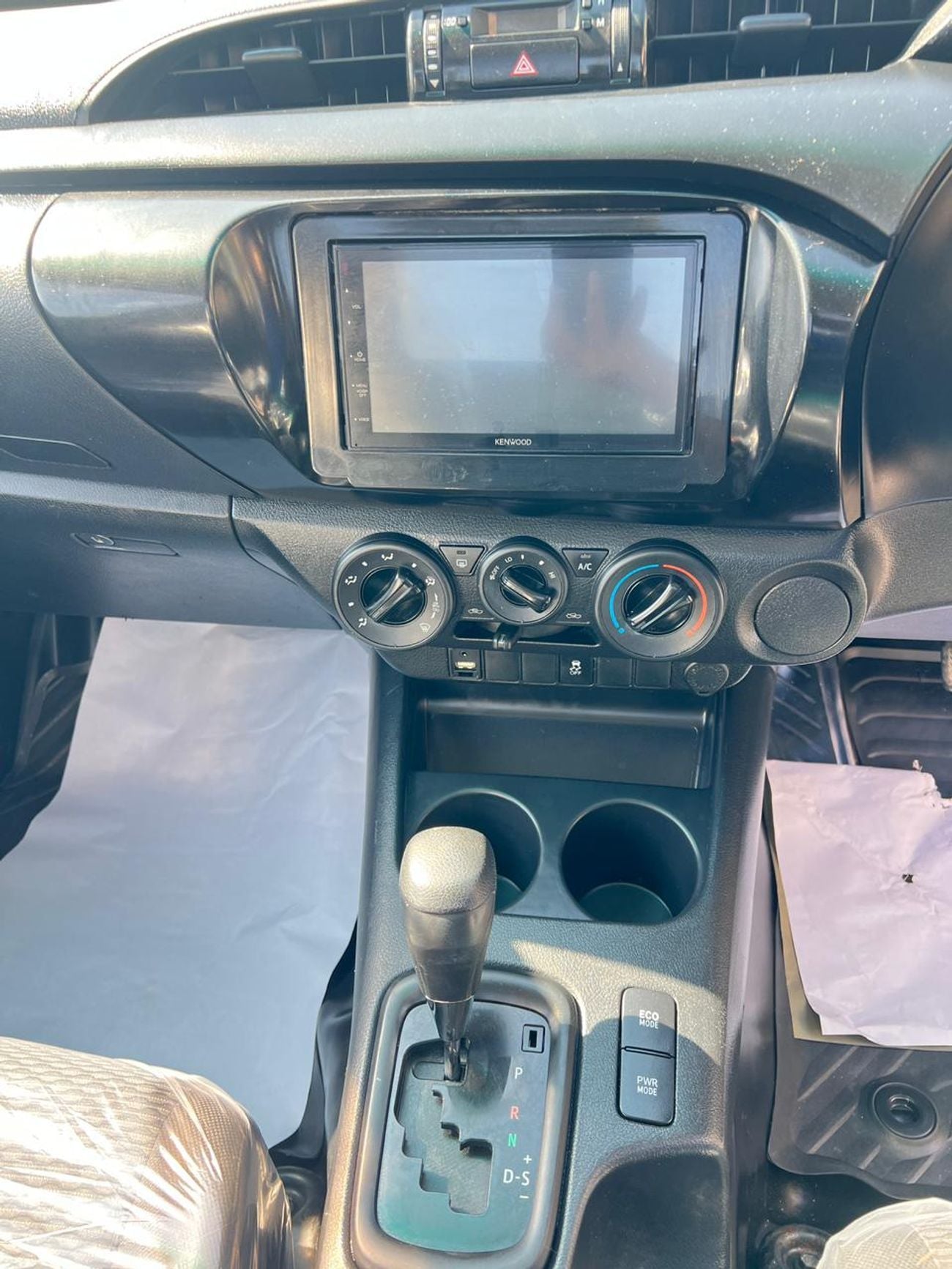 Toyota Hilux GLX RIGHT HAND VEHICLE ONLY FOR EXPORT 2.7 LITER 2WD