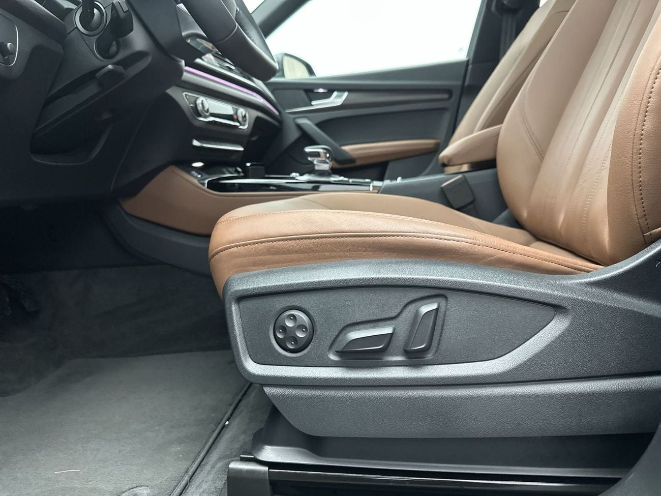 Audi Q5 45 TFSI quattro Advanced 2.0L (245 HP) 249hp (Ref# 30991) - EXCLUSIVE RAMADAN OFFER