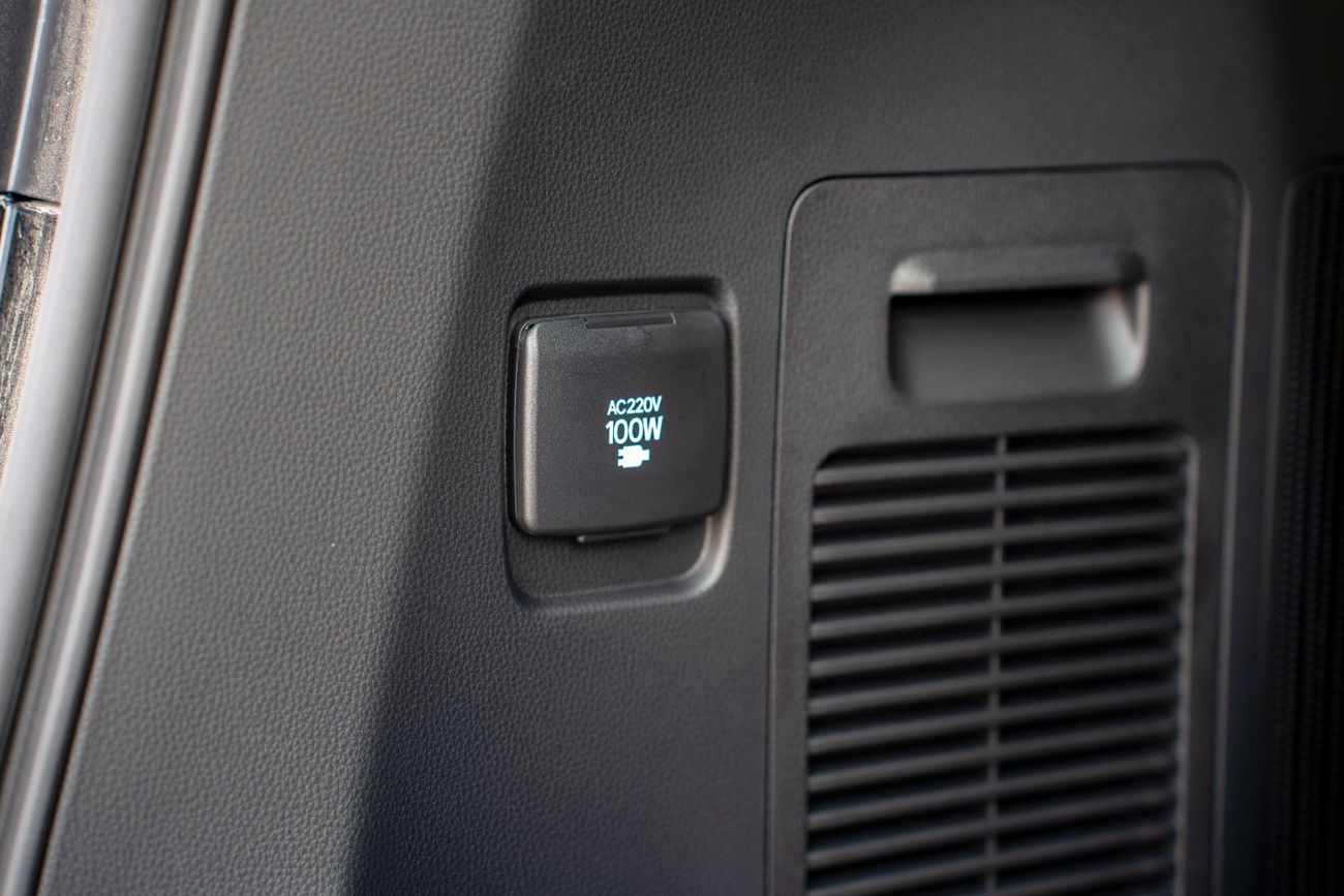 تويوتا لاند كروزر Toyota Land Cruiser VX 2025 4.0L Petrol