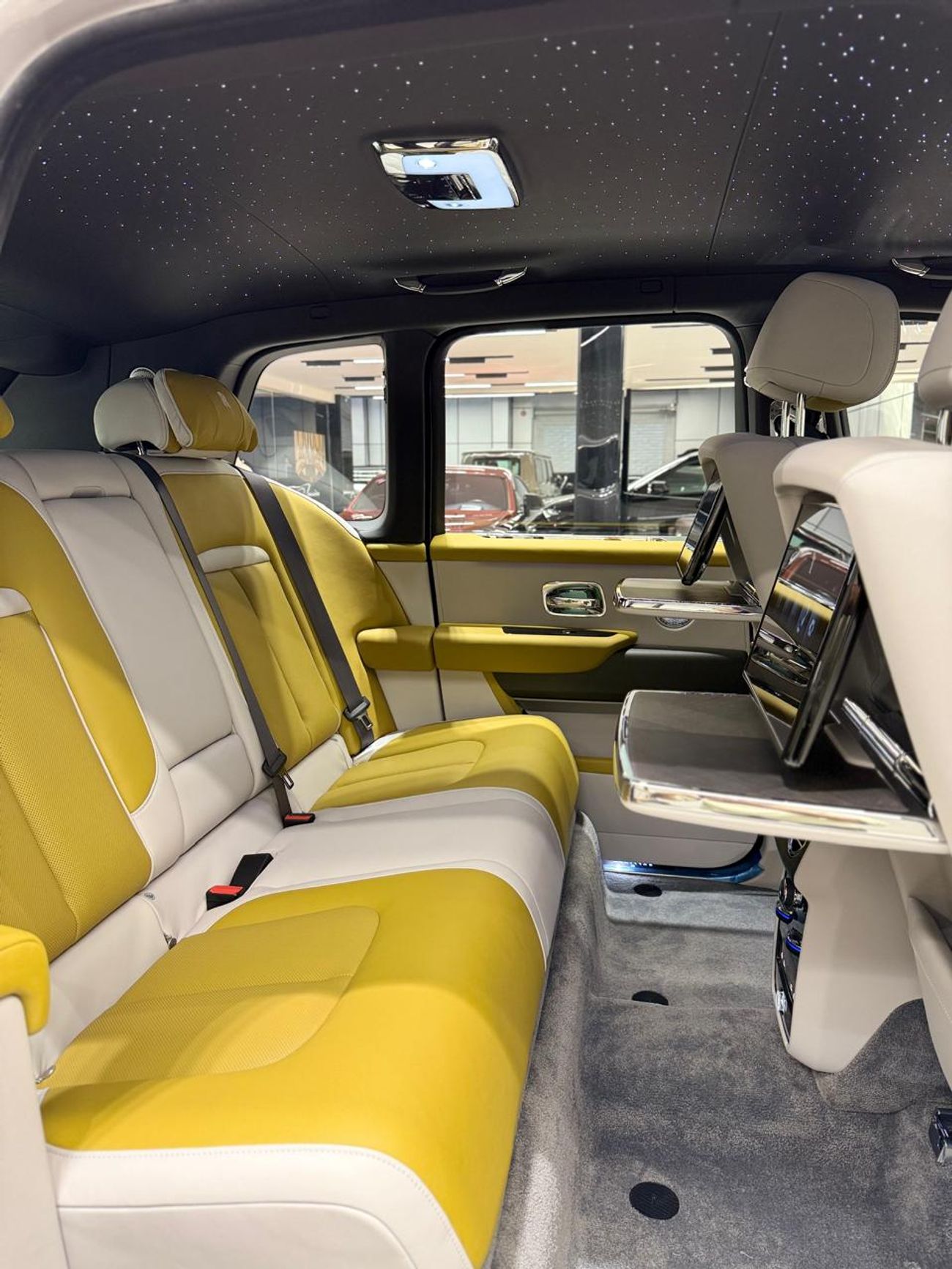 رولز رويس كولينان | Brand New | GCC Specs | 4 Years Warranty & Service | Open Mileage