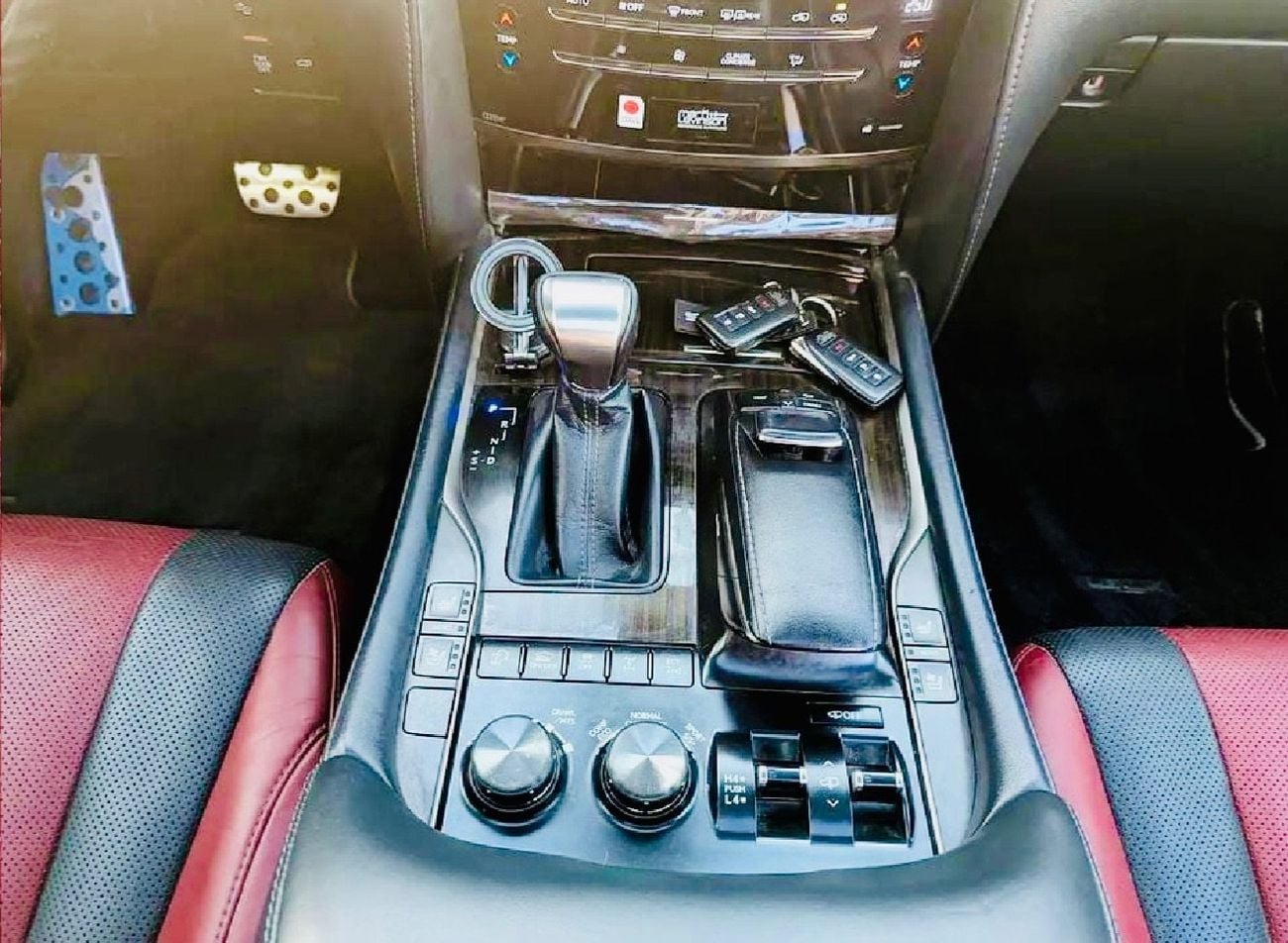 Lexus LX570 PLATINUM LX570 BASE