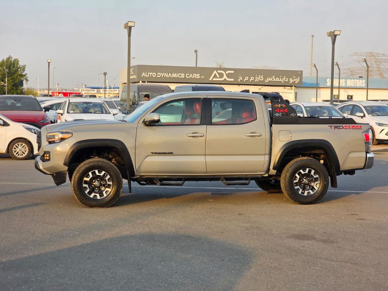 Toyota Tacoma 2020 Toyota Tacoma TRD off Road full option 3.5L V6 4x4 , Push button and leather seats