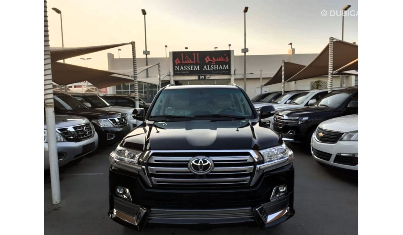 Toyota Land Cruiser 2013 Gcc Chang  bady outside and inside