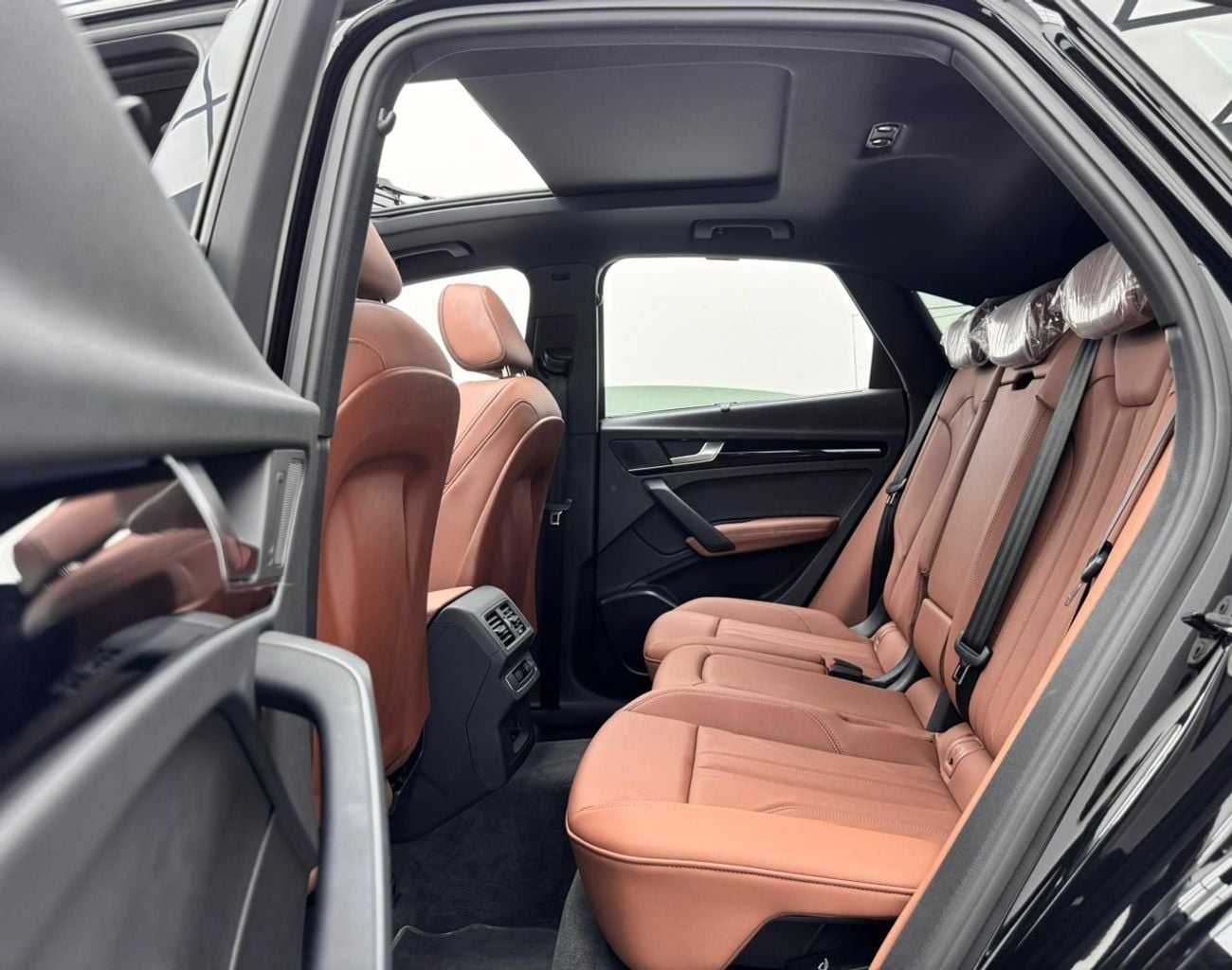 Audi Q5 45 TFSI quattro S Line 2.0L (245 HP) SUV 2025 Audi Q5 Sportback S-Line 45 TFSI Quattro, 2030 Audi Wa