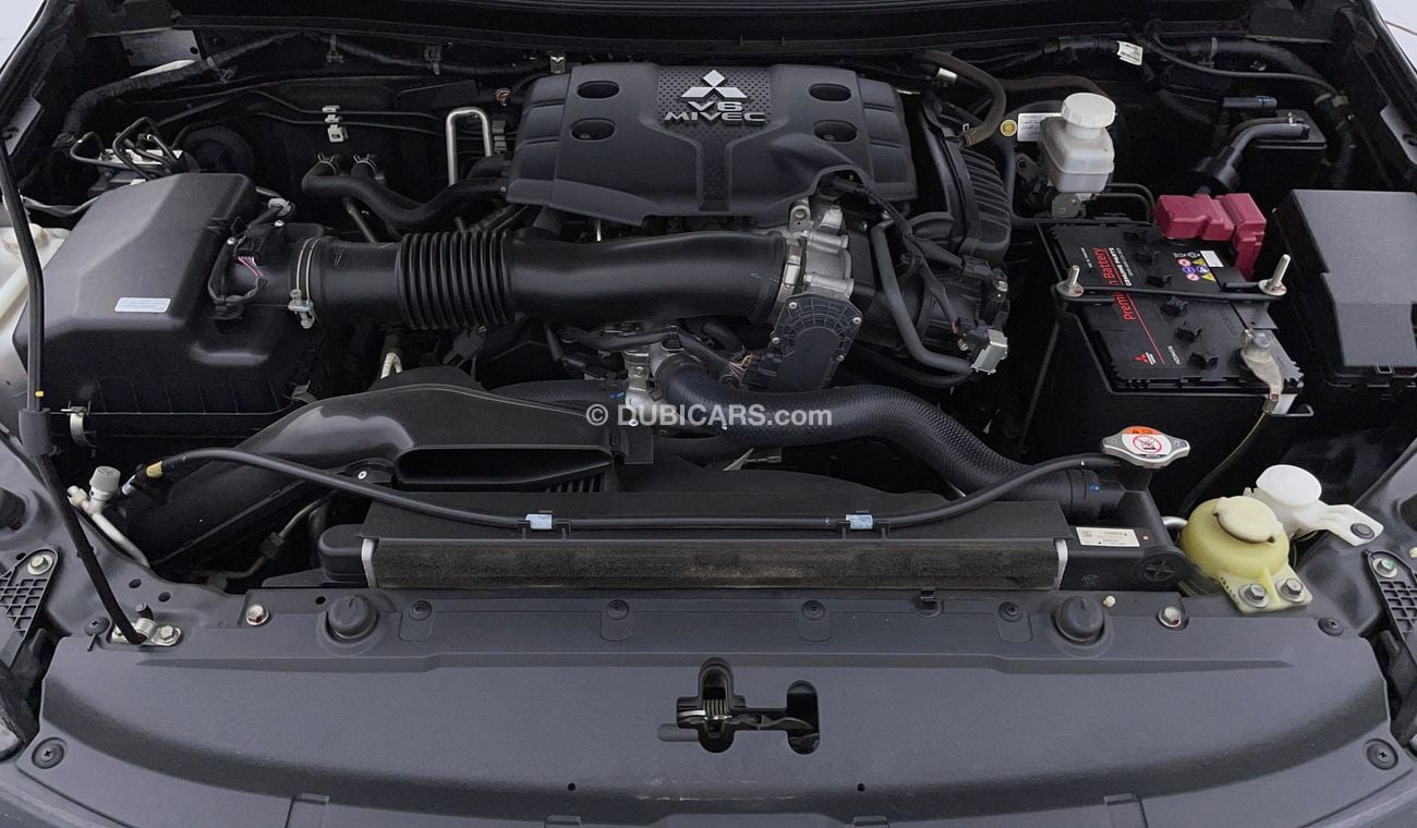 Mitsubishi Montero SIGNATURE 3 | Under Warranty | Inspected on 150+ parameters