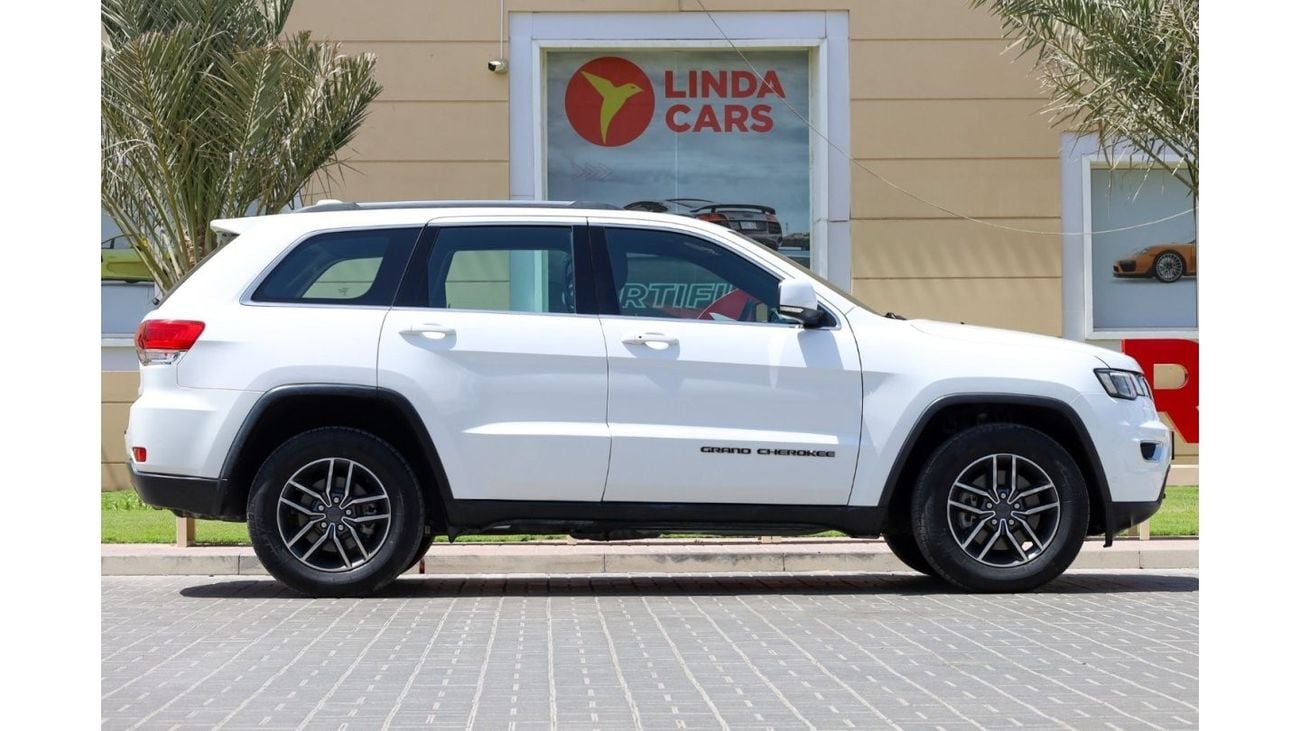 جيب جراند شيروكي لاريدو