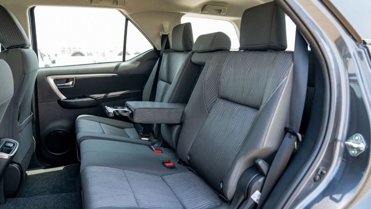 تويوتا فورتونر 2.4L Diesel 2025