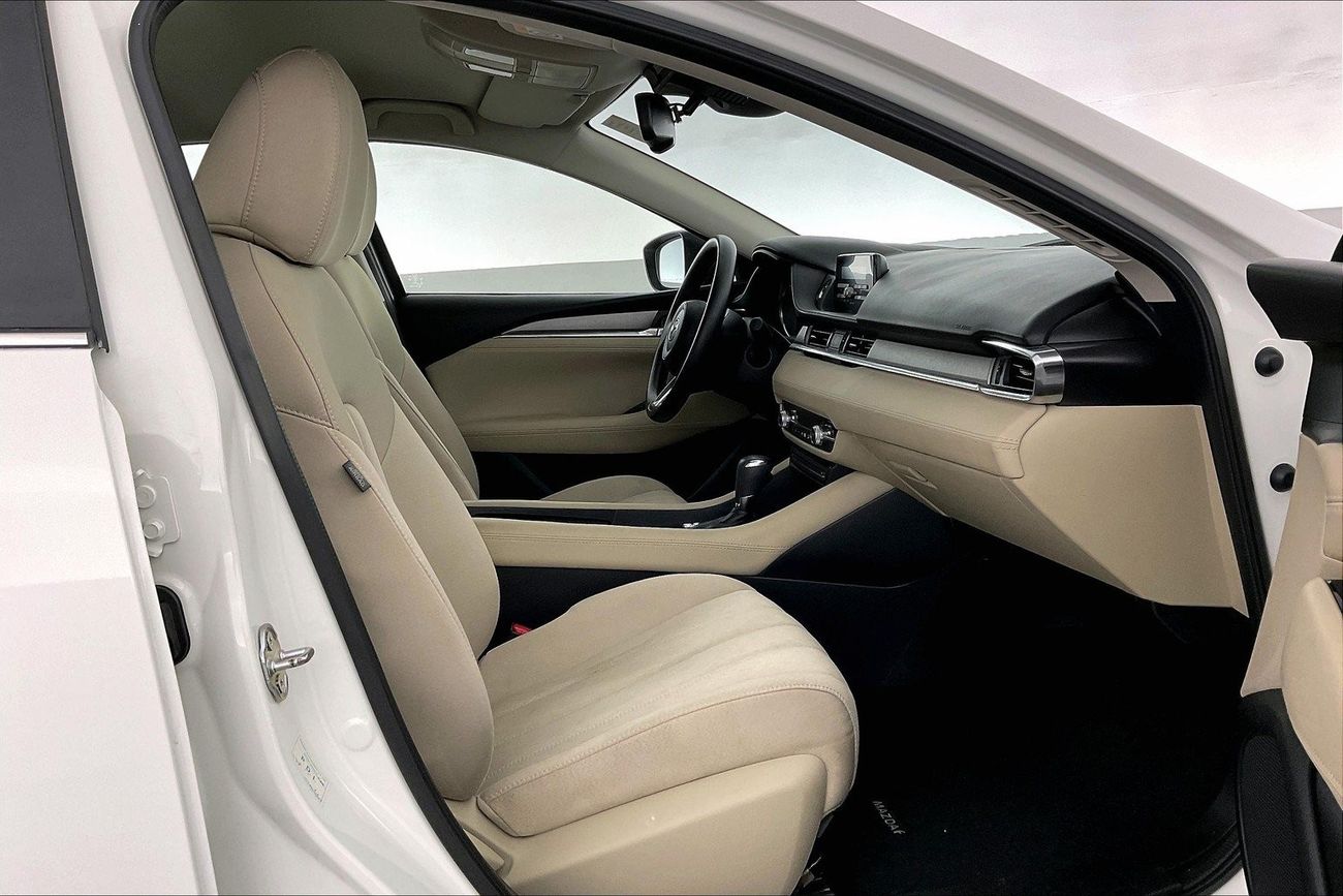 تويوتا يارس SE / E | ضمان مجاني لمدة عام | 0 دفعة أولى