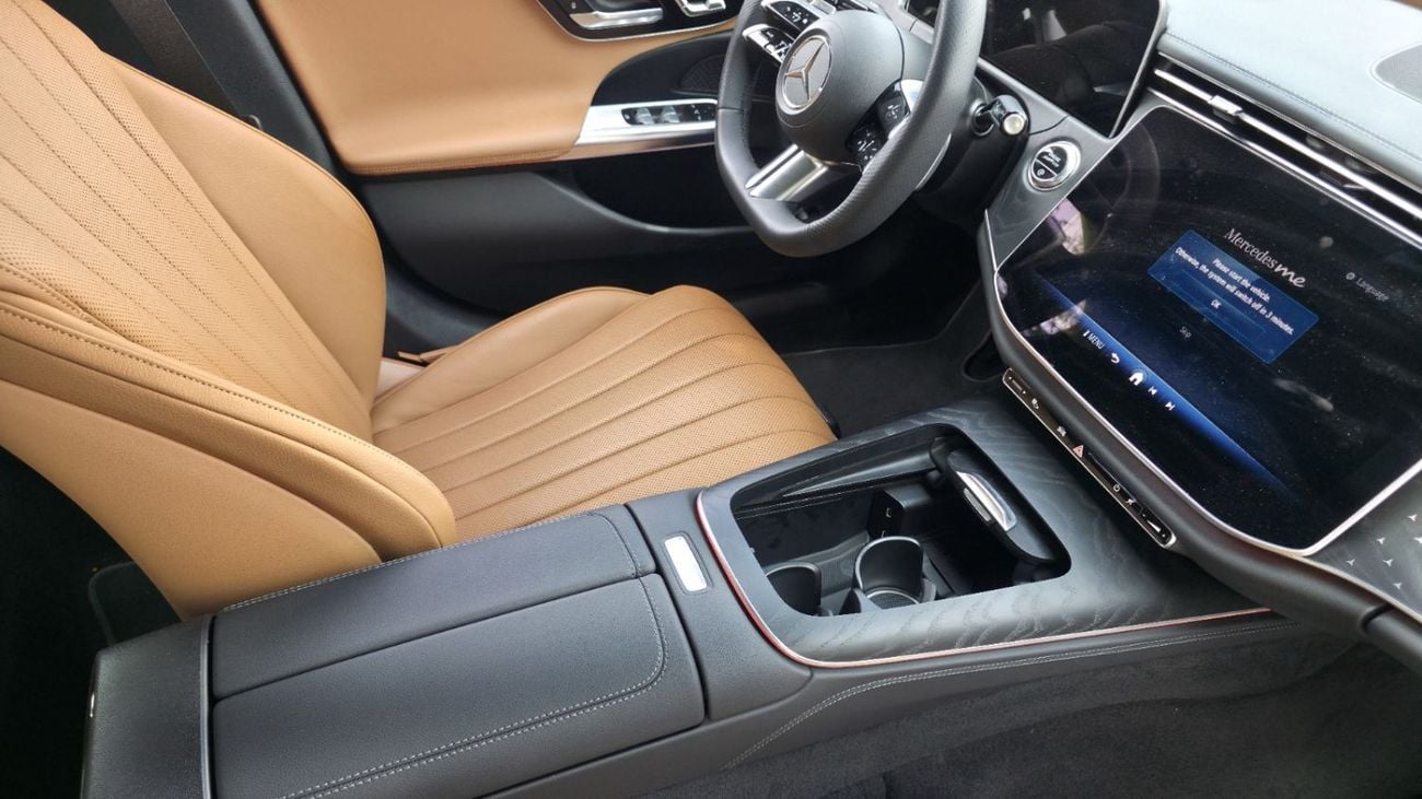 مرسيدس بنز E200 MERCEDES BENZ E200 | MID OPTION | OKM | 2024 | GCC