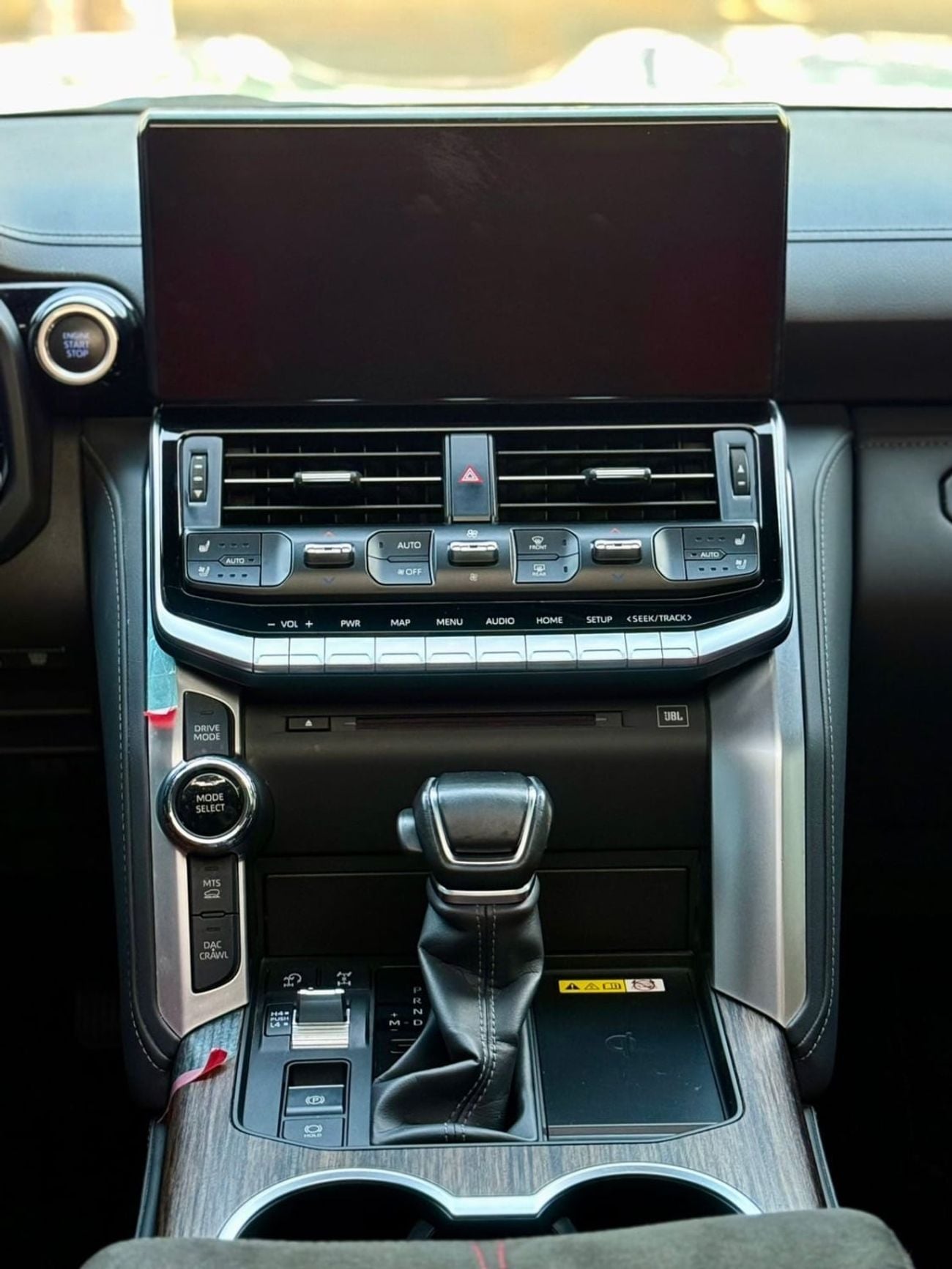 Toyota Land Cruiser VXR Toyota Landcruiser VXR Model 2024 Twin Turbo White Inside Red Interior Full Option petrol