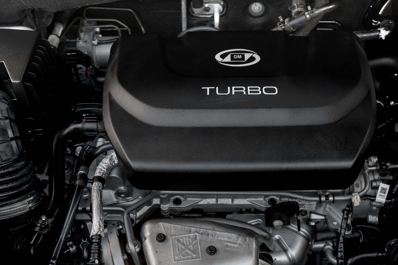 Chevrolet Captiva Captiva Premier | 1,371 P.M | 0% Downpayment | Captiva Premier | 7 Seats | Warranty