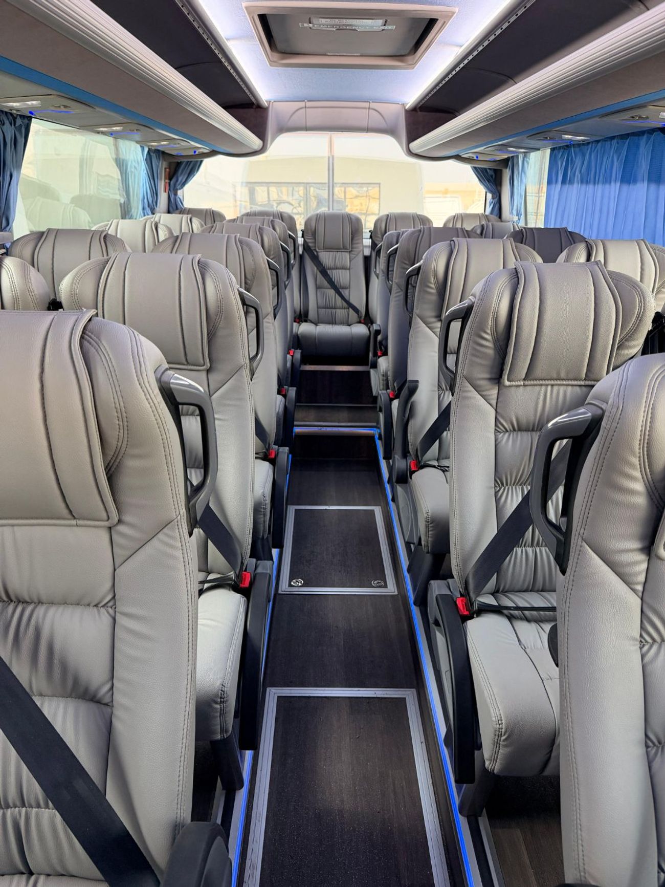 مرسيدس بنز MCV 600 12L DIESEL 49 SEATS PREMIUM INTERCITY