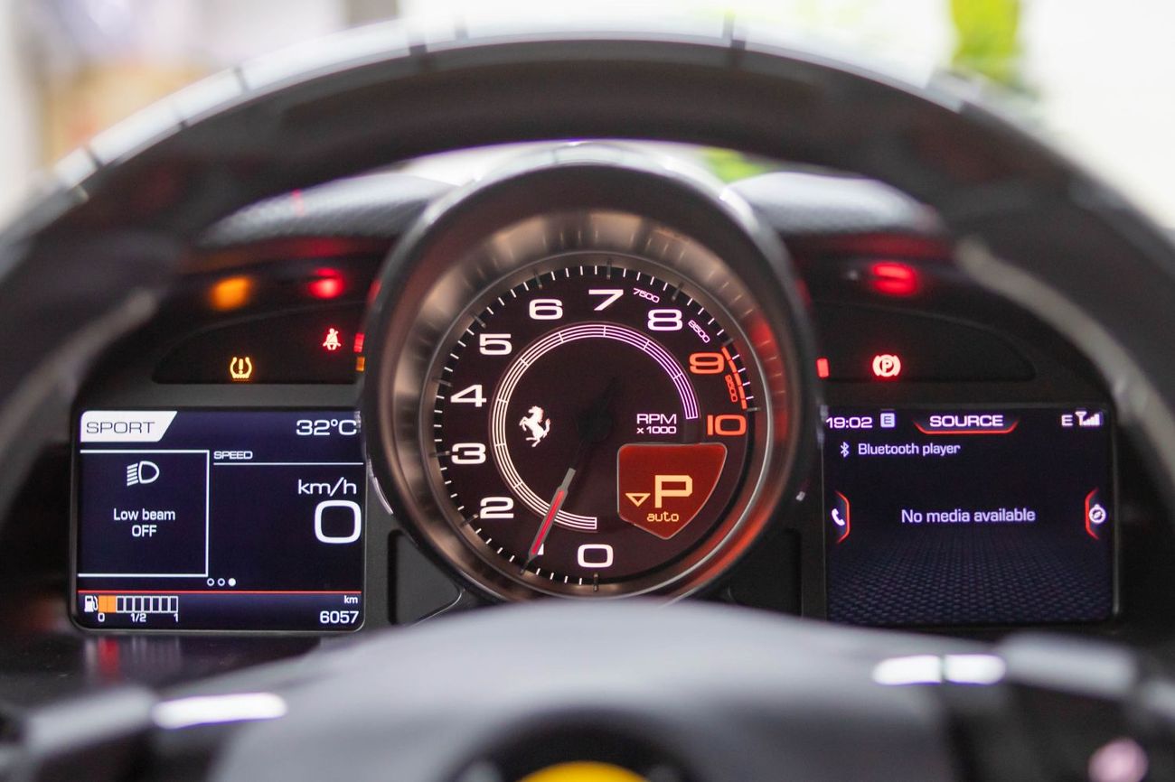 فيراري 812  سوبرفاست 