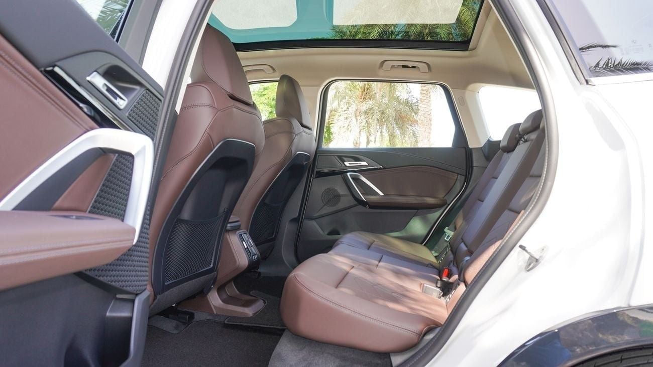 بي أم دبليو iX1 EDrive 25L