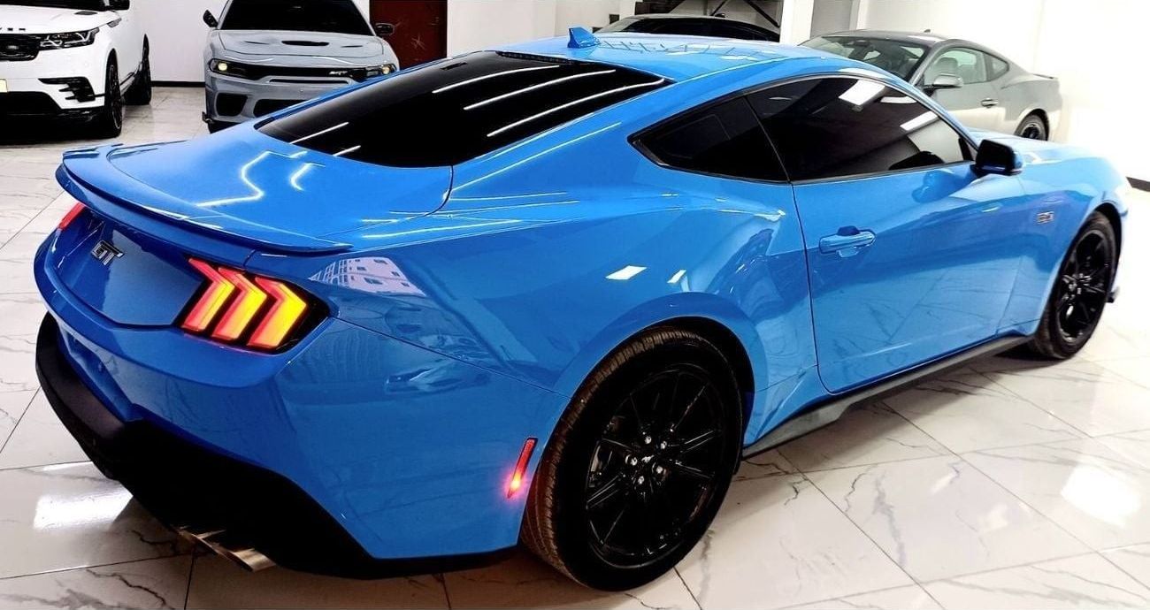 Ford Mustang 5.0L Fastback GT Premium