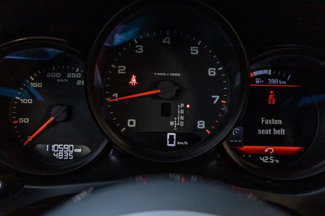 بورش ماكان Porsche Macan 2021 GCC | Warranty