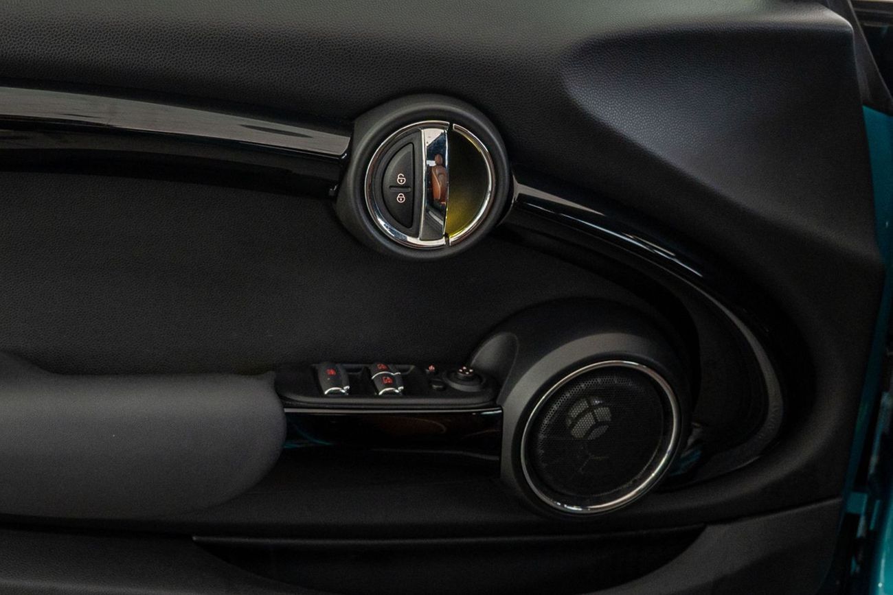 Mini Cooper S 2017 Mini Cooper S Convertible / Full-Service History