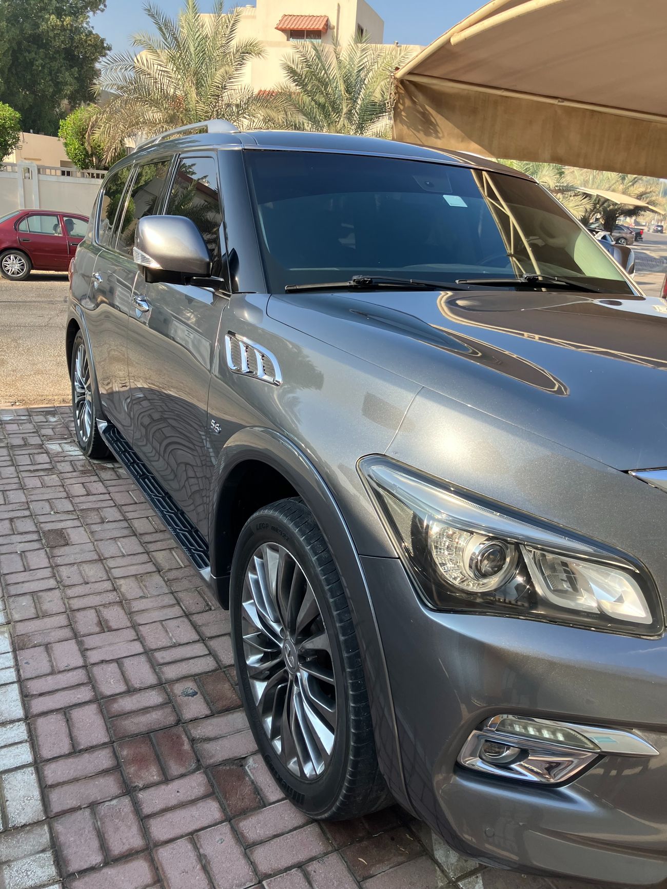 إنفينيتي QX80