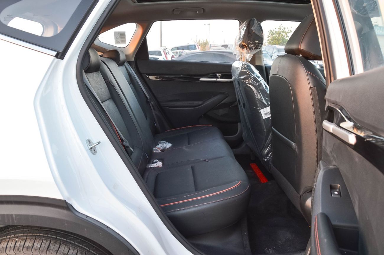 Kia Seltos KIA SELTOS 1.5L LUXURY PETROL SUV 2025