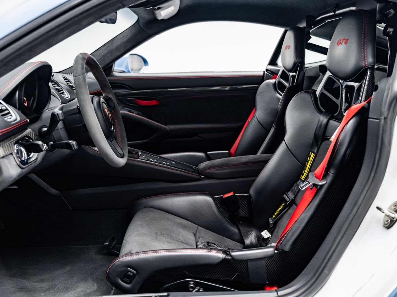 بورش كايمان 718 GT4 4.0L (414 HP) M/T