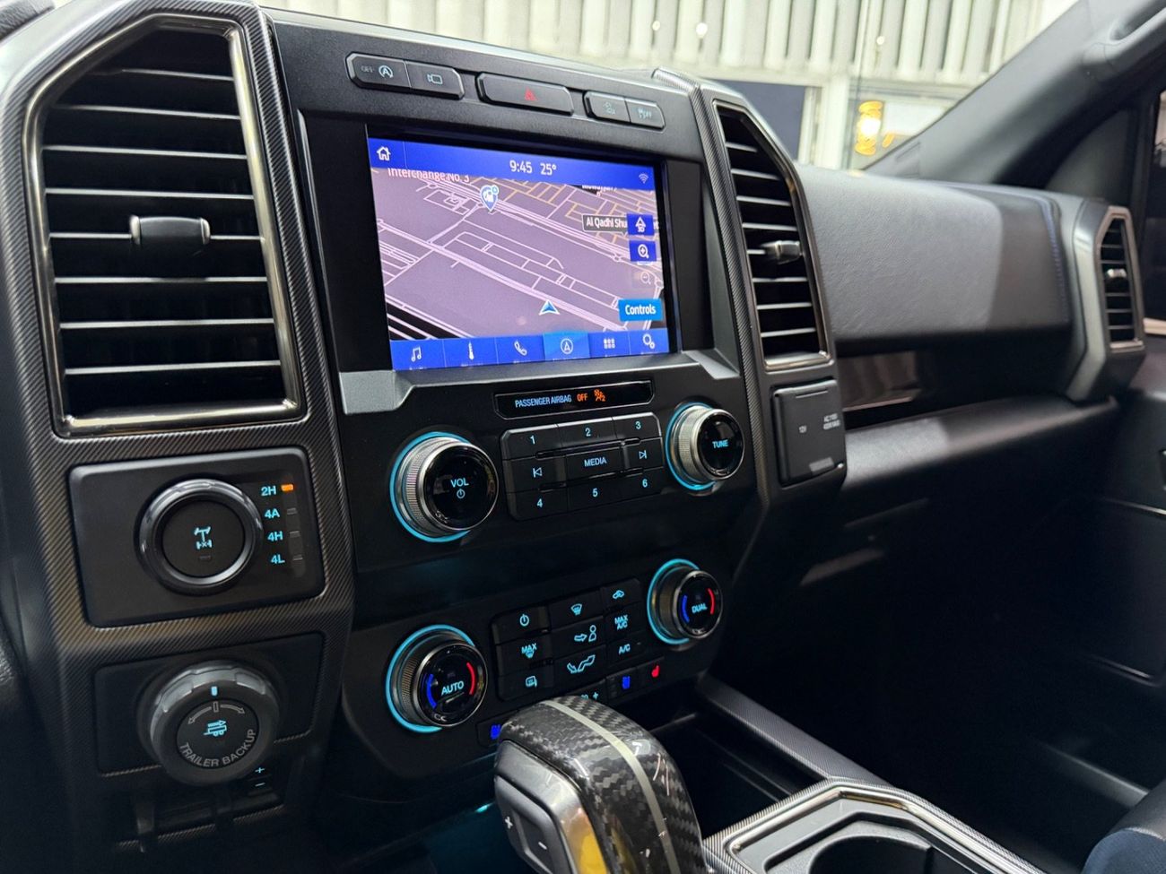 فورد إف-150 رابتور GCC .. FSH .. Warranty .. Original paint .. V6 .. Top Range