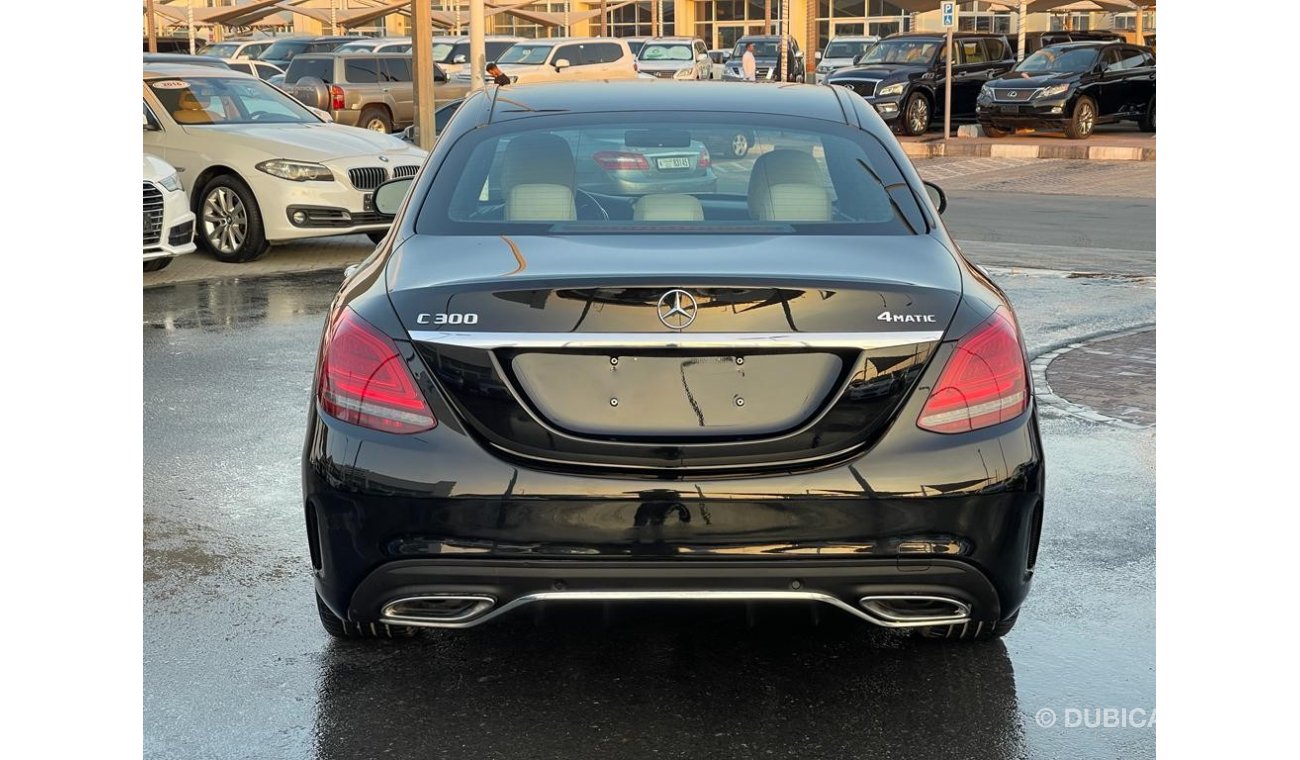 Mercedes-Benz C 300 AMG Pack 45 Mercedes C300_American_2019_Excellent_Condition _Full option