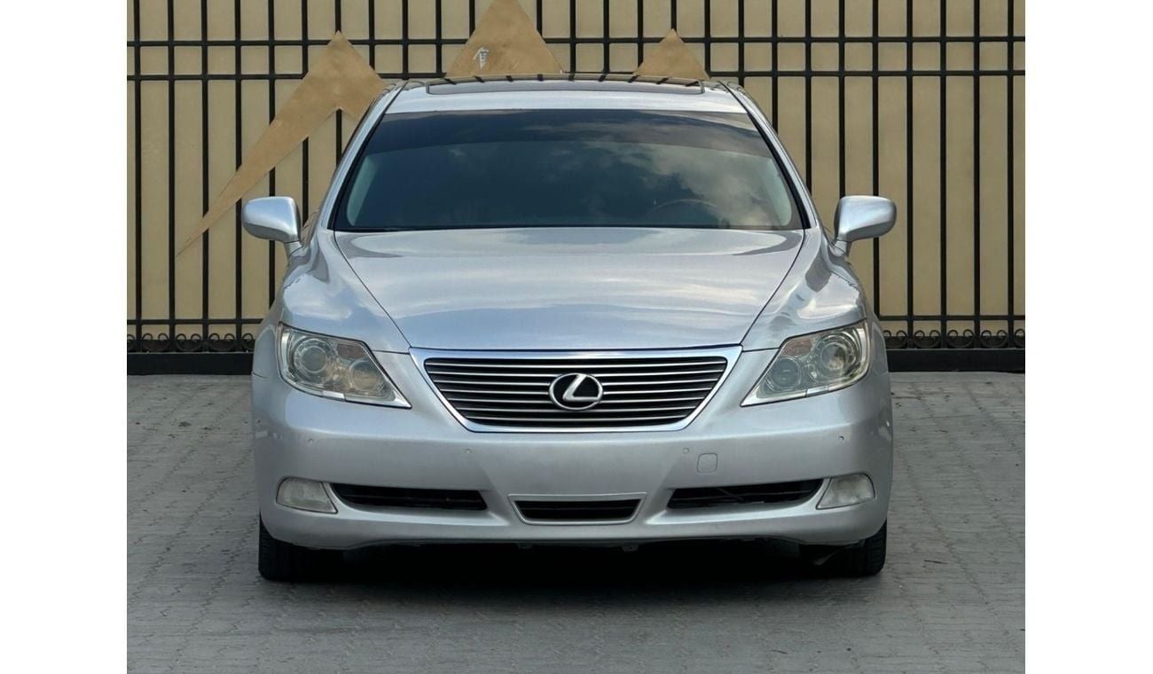 Lexus LS460
