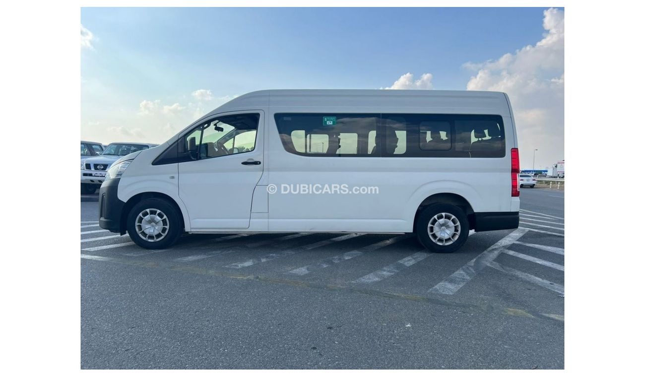 Toyota Hiace 2019 TOYOTA HIACE PETROL V6- GCC