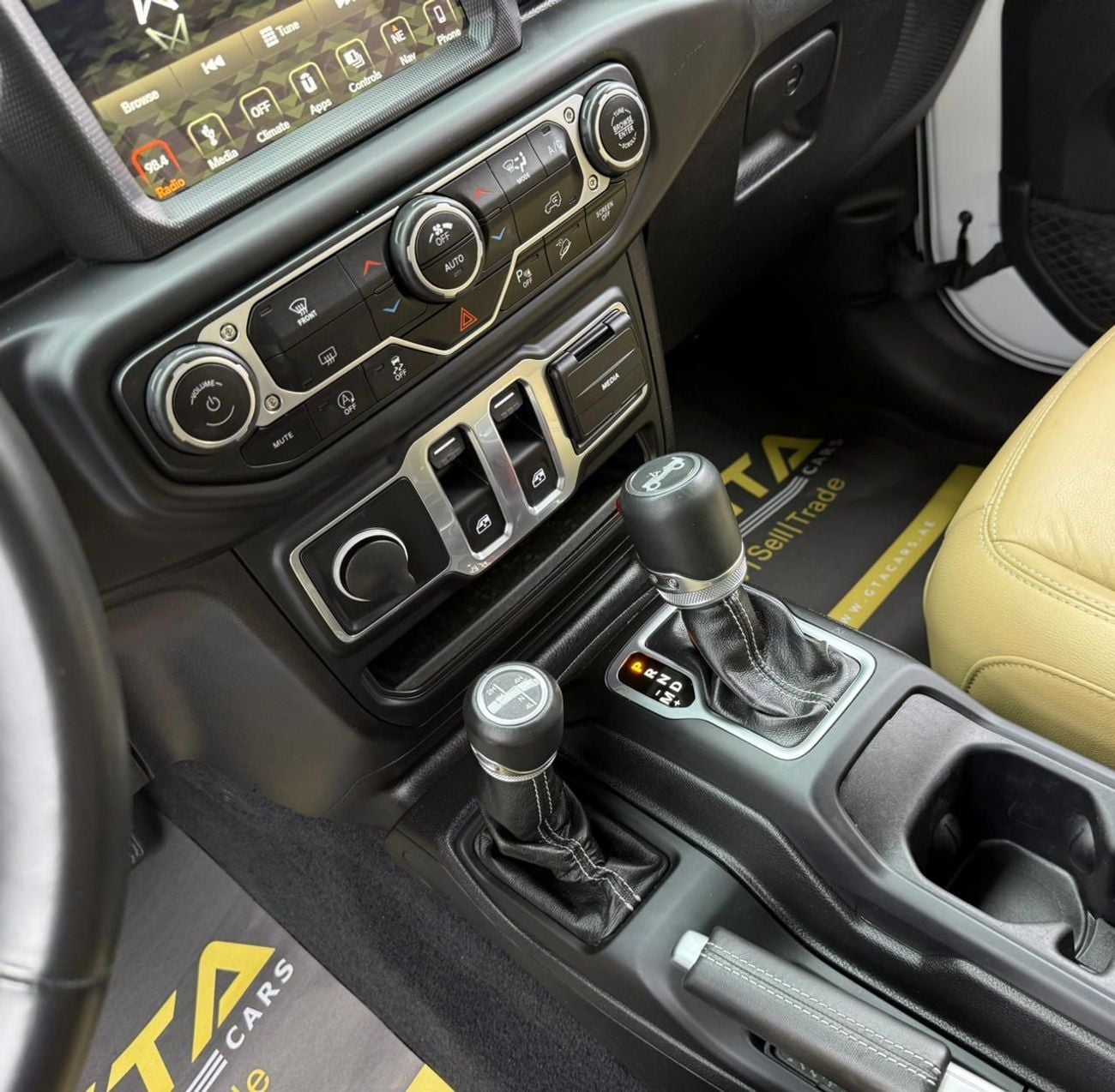 Jeep Wrangler 2018 Jeep Wrangler Sahara, Full Service History, Fully Loaded, Excellent Condition, GCC