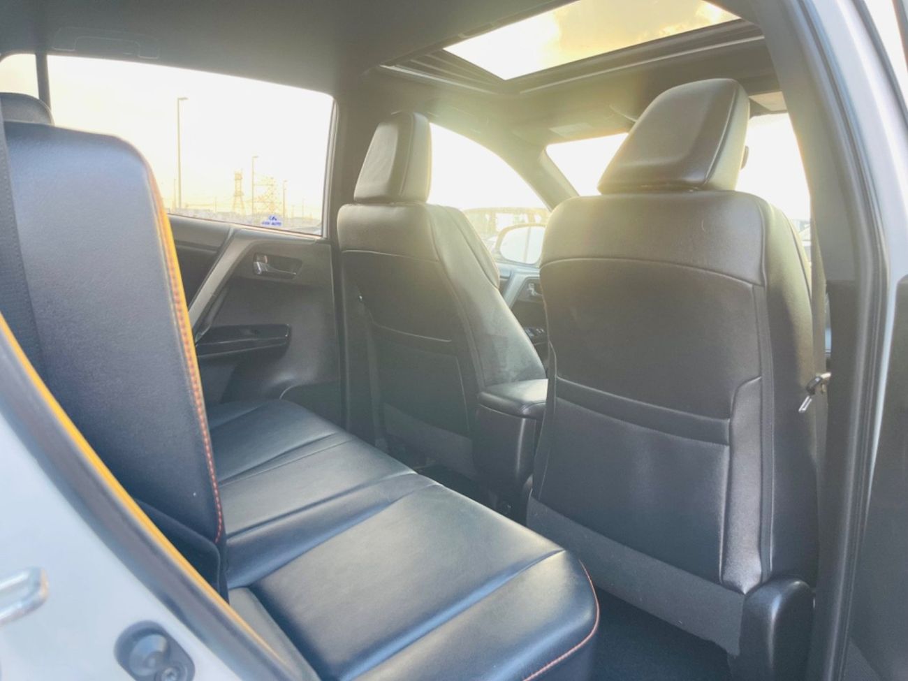 Toyota RAV4 Limited 2.5L SE  2.5L