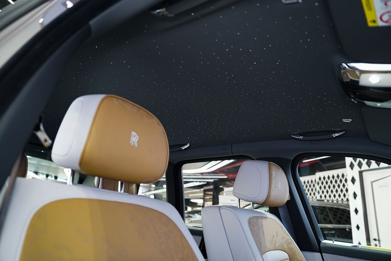 Rolls-Royce Cullinan SILVER BADGE