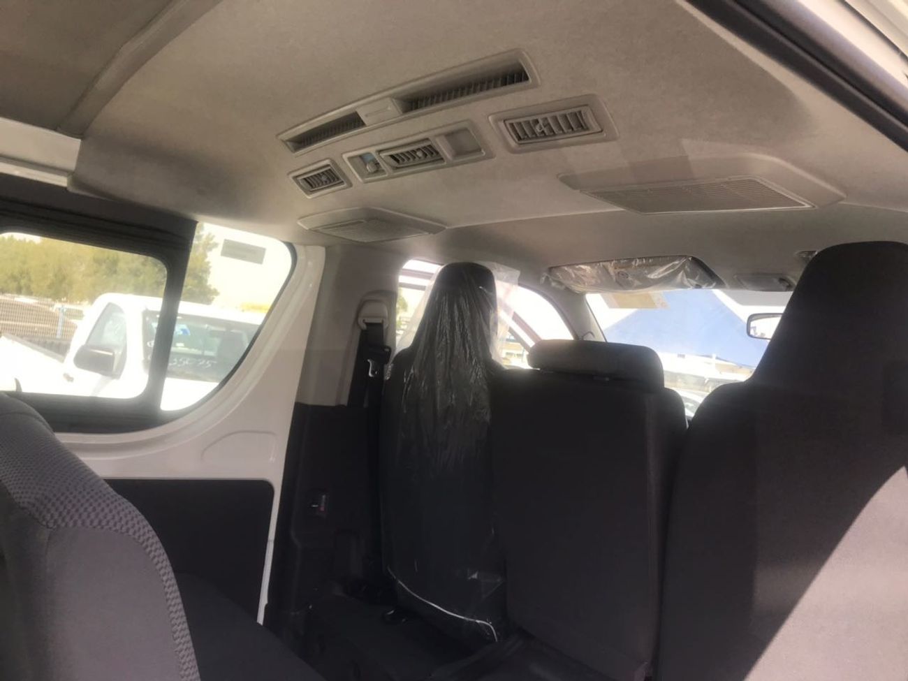 Toyota Hiace 14 SEAT