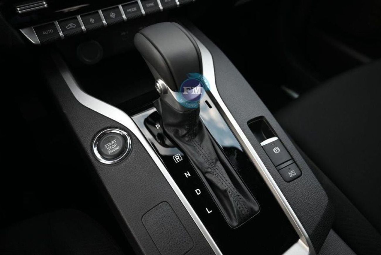 ميتسوبيشي Xforce HL 1.5L Petrol 5 Seater Automatic