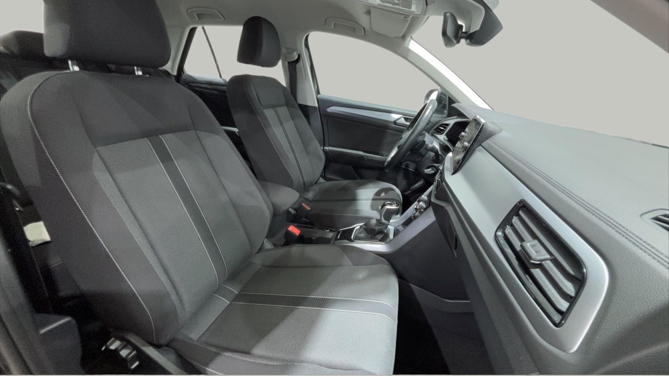 Volkswagen T-ROC LIFE 2024 | AED 1034/Month | 0 DP | 30 Day Return | Warranty | Service History