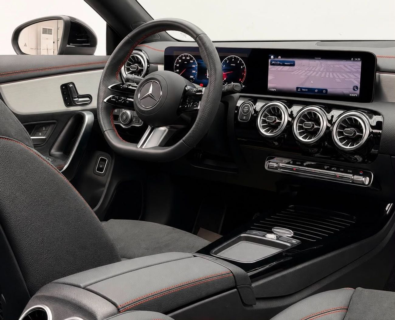 Mercedes Benz CLA 200 PREMIUM PLUS