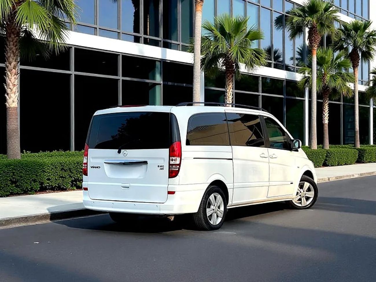 مرسيدس بنز فيانو Trend 3.5L | | | GCC | 3.5L V6