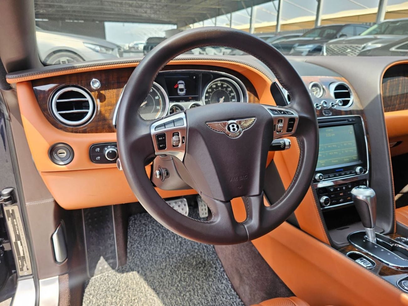 بنتلي كونتيننتال Flying Spur 6.0L