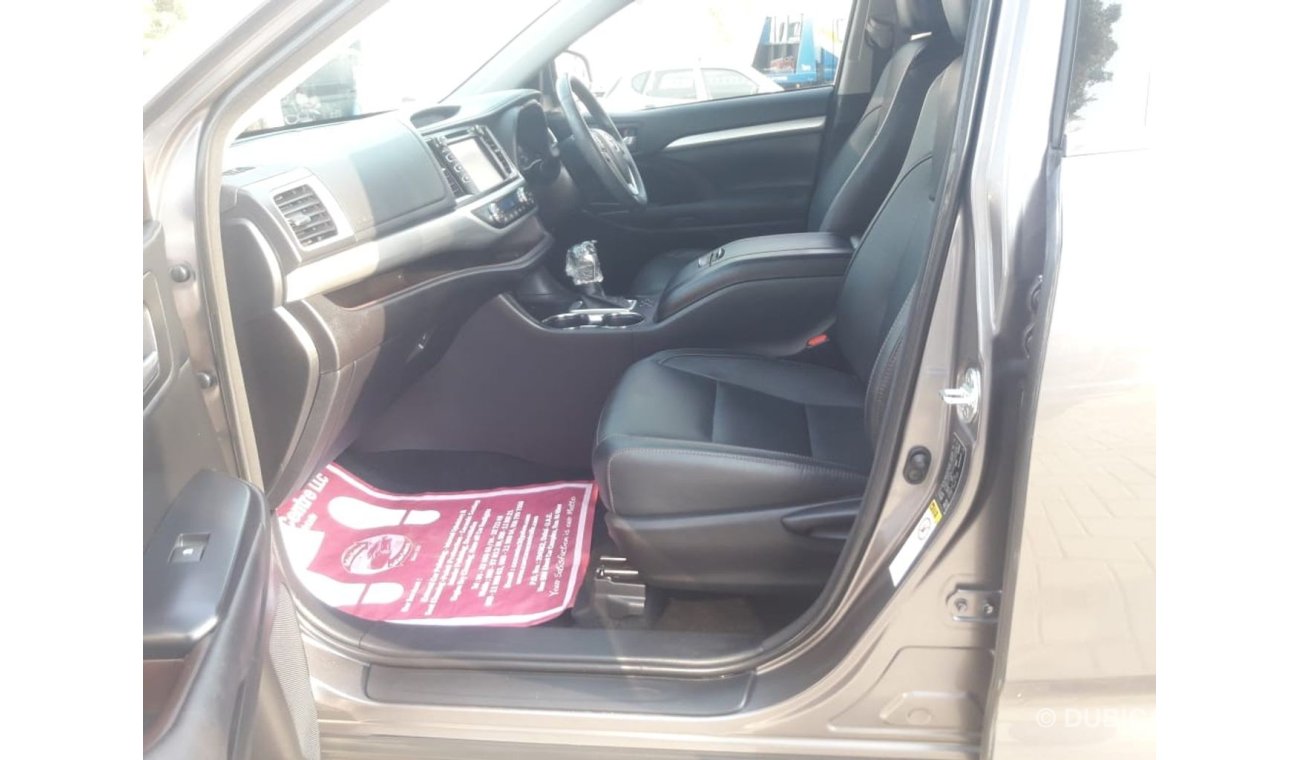 Toyota Kluger Kluger jeep RIGHT HAND (Stock no PM 692 )