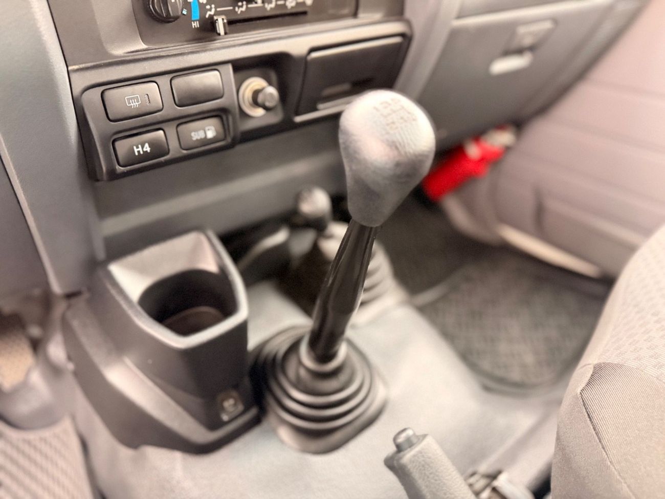 Toyota Land Cruiser 70