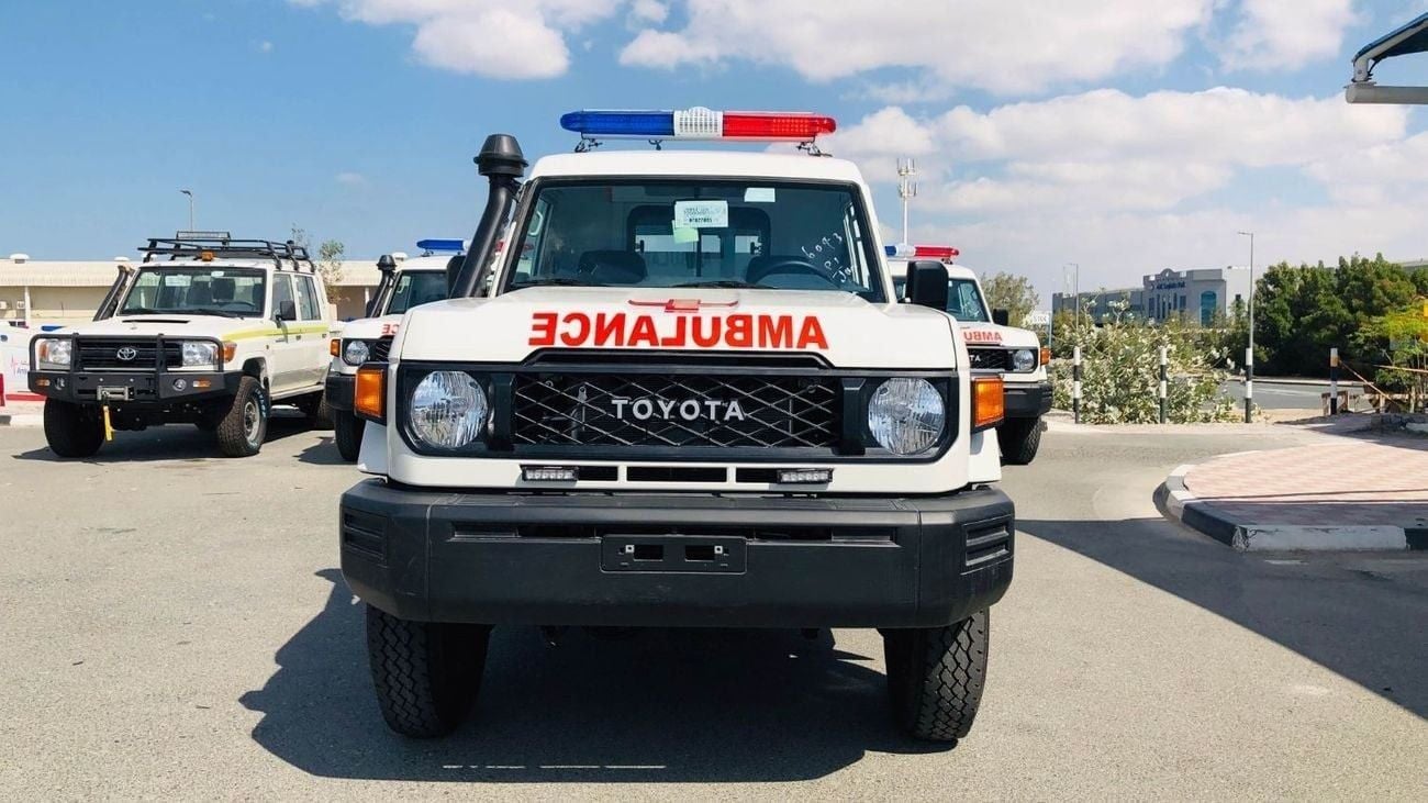 Toyota Land Cruiser 70 LC 78 HARDTOP 2.8L MT 78 Ambulance Conversion [Type 1 & 2]