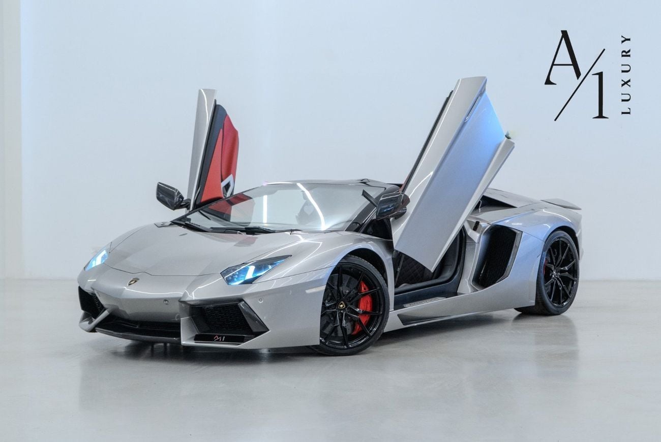 Lamborghini Aventador Roadster 2015 Lamborghini Aventador Roadster, Excellent Condition, Fully Loaded, GCC Spec
