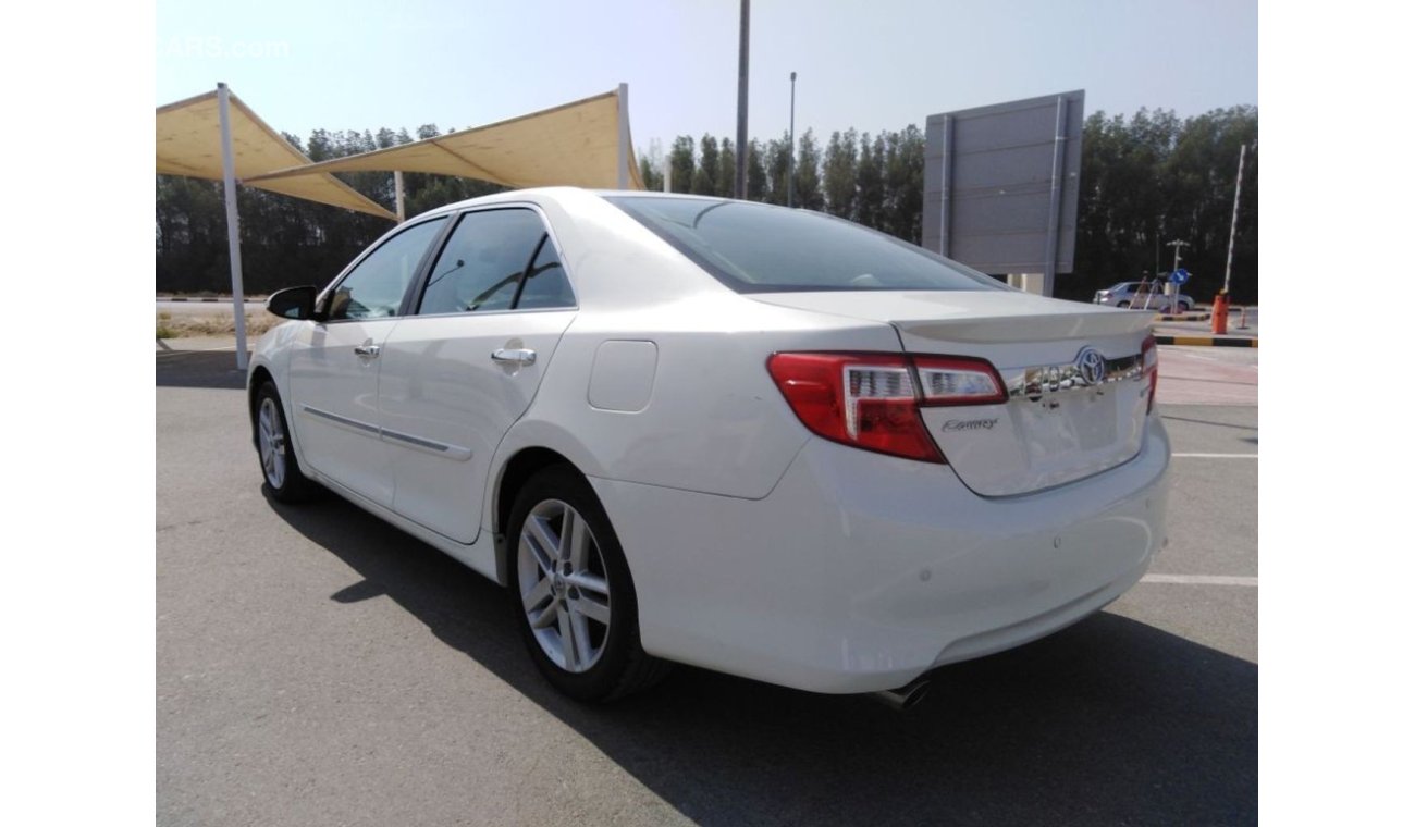 Toyota Camry Toyota camry 2015,,,, full option,,,,,,Gcc,,,, free accedant,,, for sale