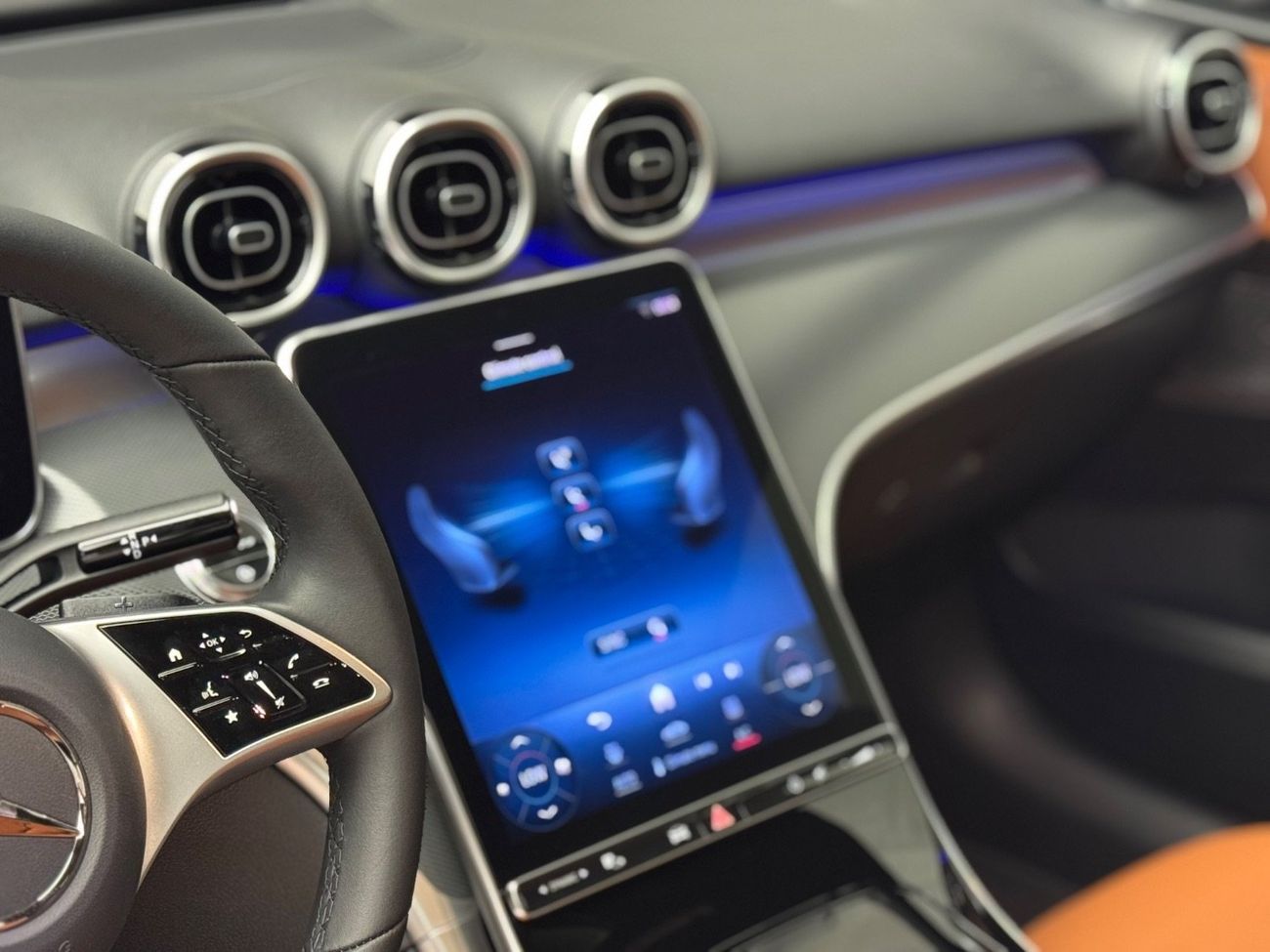 Mercedes-Benz C 200 Premium 2.0L Premium 1.5L