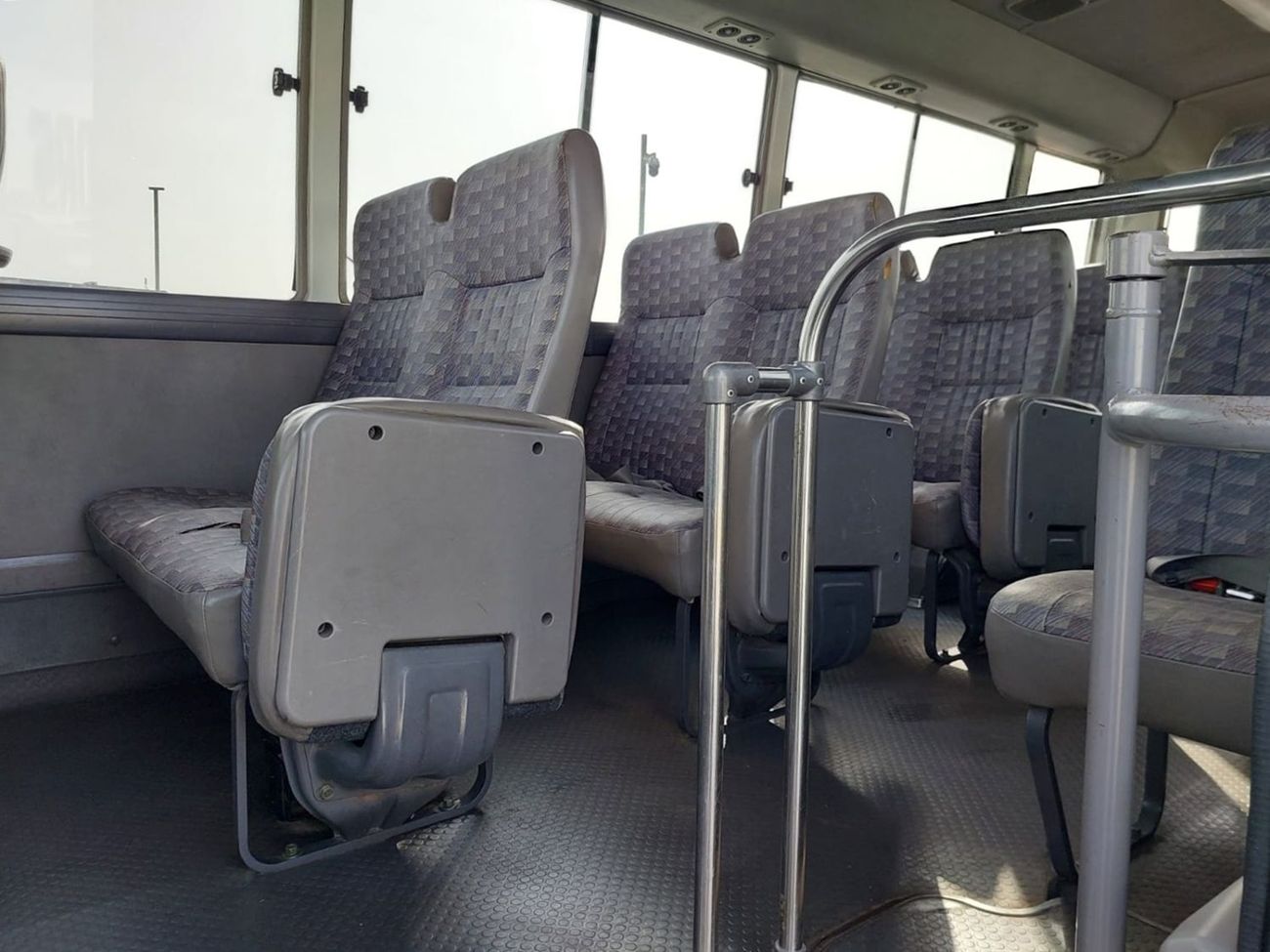 Nissan Civilian (RAMADAN OFFER) NISSAN CIVILIAN BUS RHD 2000 MODEL 4.1 L DIESEL AUTOMATIC(PM00168)