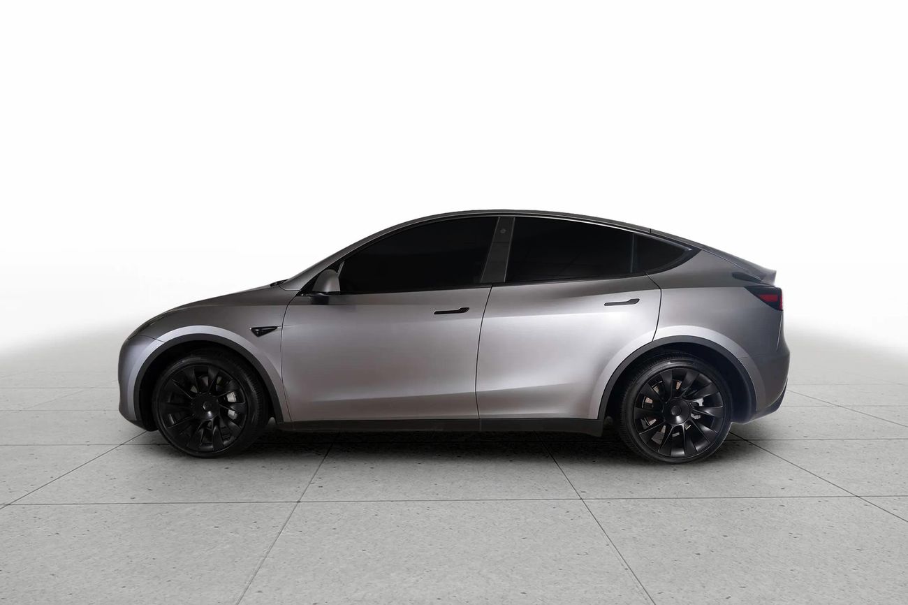 Tesla Model Y LONG RANGE