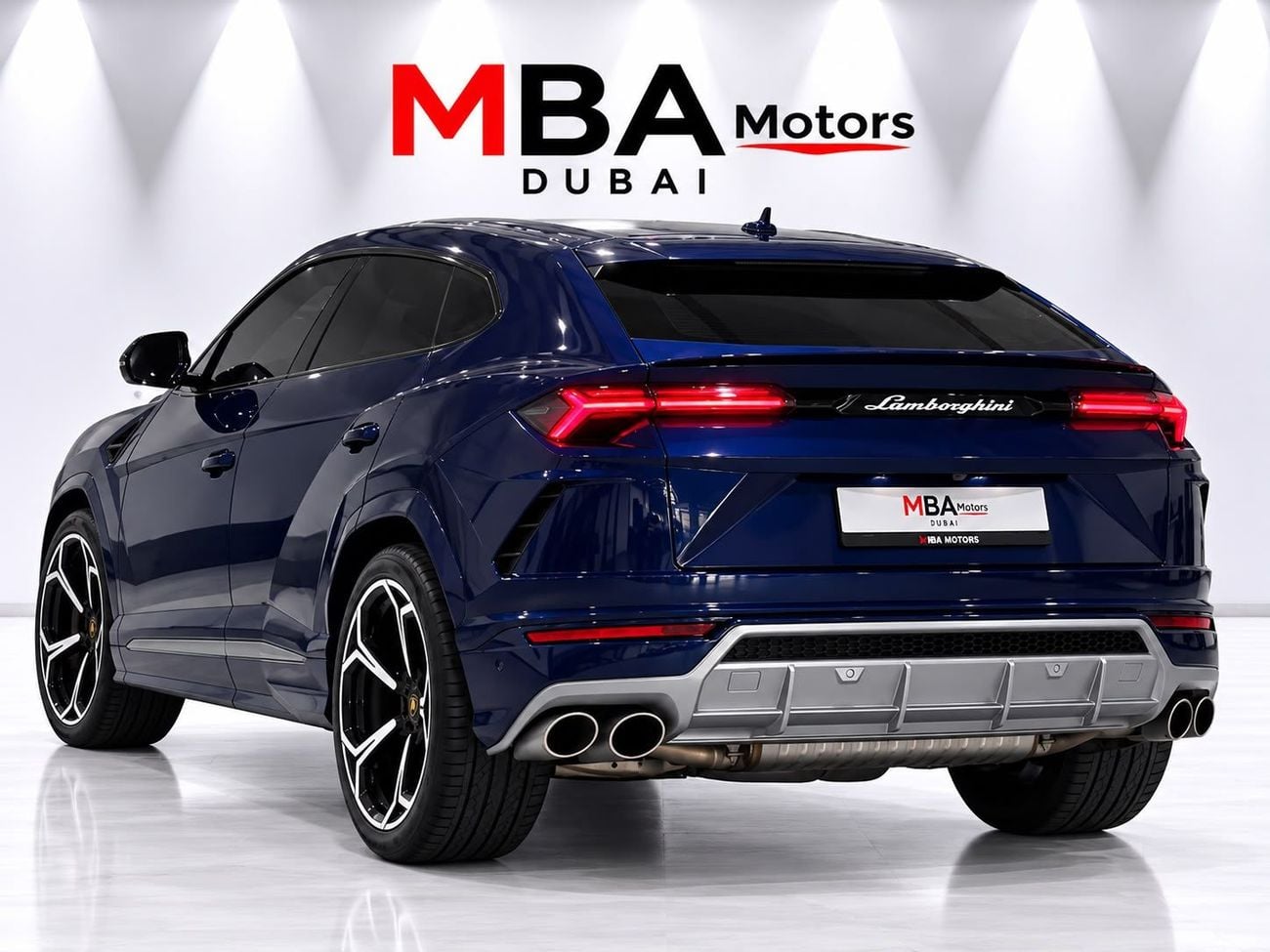 Lamborghini Urus STANDARD LOW MILAGE