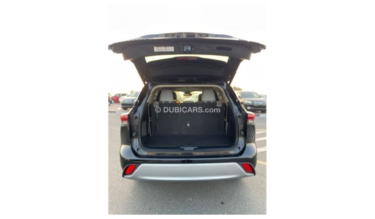 Toyota Highlander 2021 TOYOTA HIGHLANDER XLE 3.5L V6 AWD /