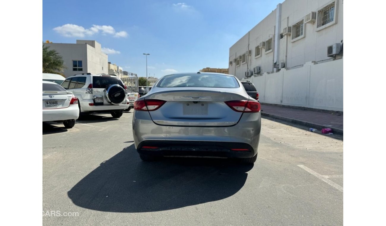 Chrysler 200 VERY CLEAN CAR