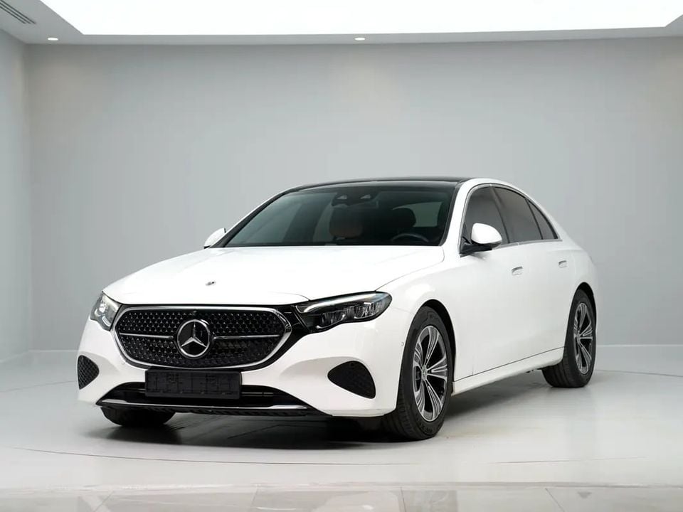 Mercedes-Benz E-Class STANDARD