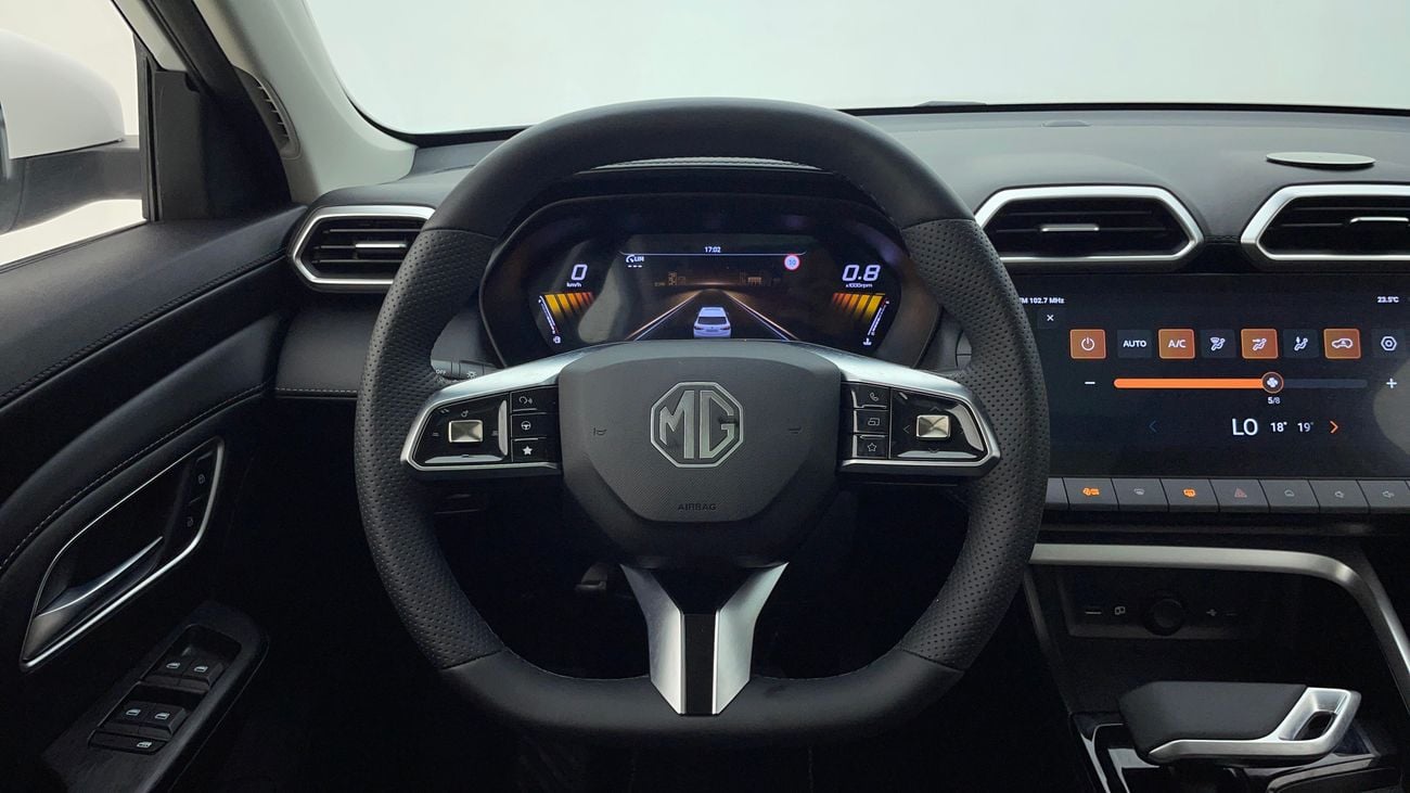 MG ZS Luxury 1.5L 2025 LUXURY | AED 895/Month | 20% DP | 30 Day Return | Warranty | Service History